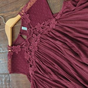 FREE PEOPLE I Burgundy Stars Align Lace & Applique Cap Sleeve Boho Swing Top, XS